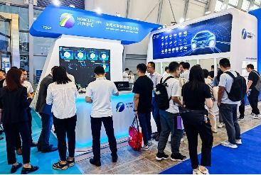 上海AEE展丨鴻利智匯汽車(chē)照明產(chǎn)品，以光為引，助力汽車(chē)產(chǎn)業(yè)智能化發(fā)展